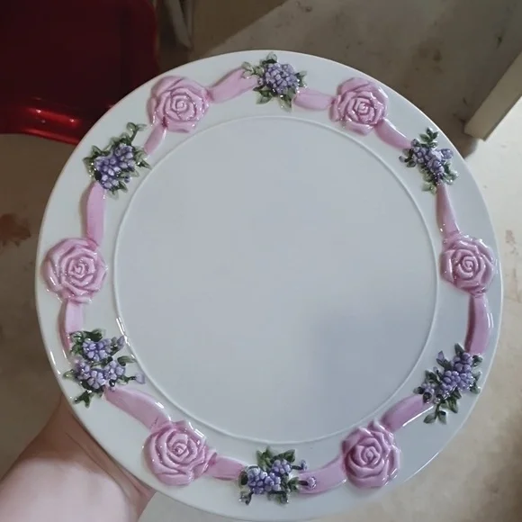 Vintage floral cake serving plates 3 piece set - Picture 2 of 13